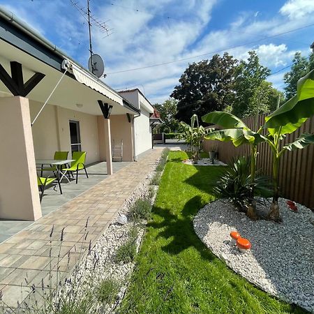 Tutti Apartman Балатонлелле Экстерьер фото