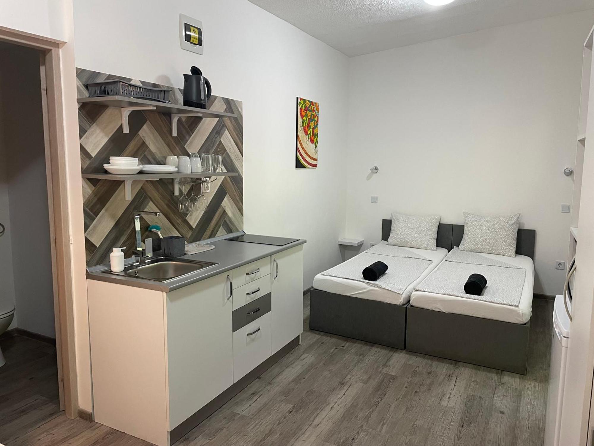 Tutti Apartman Балатонлелле Экстерьер фото