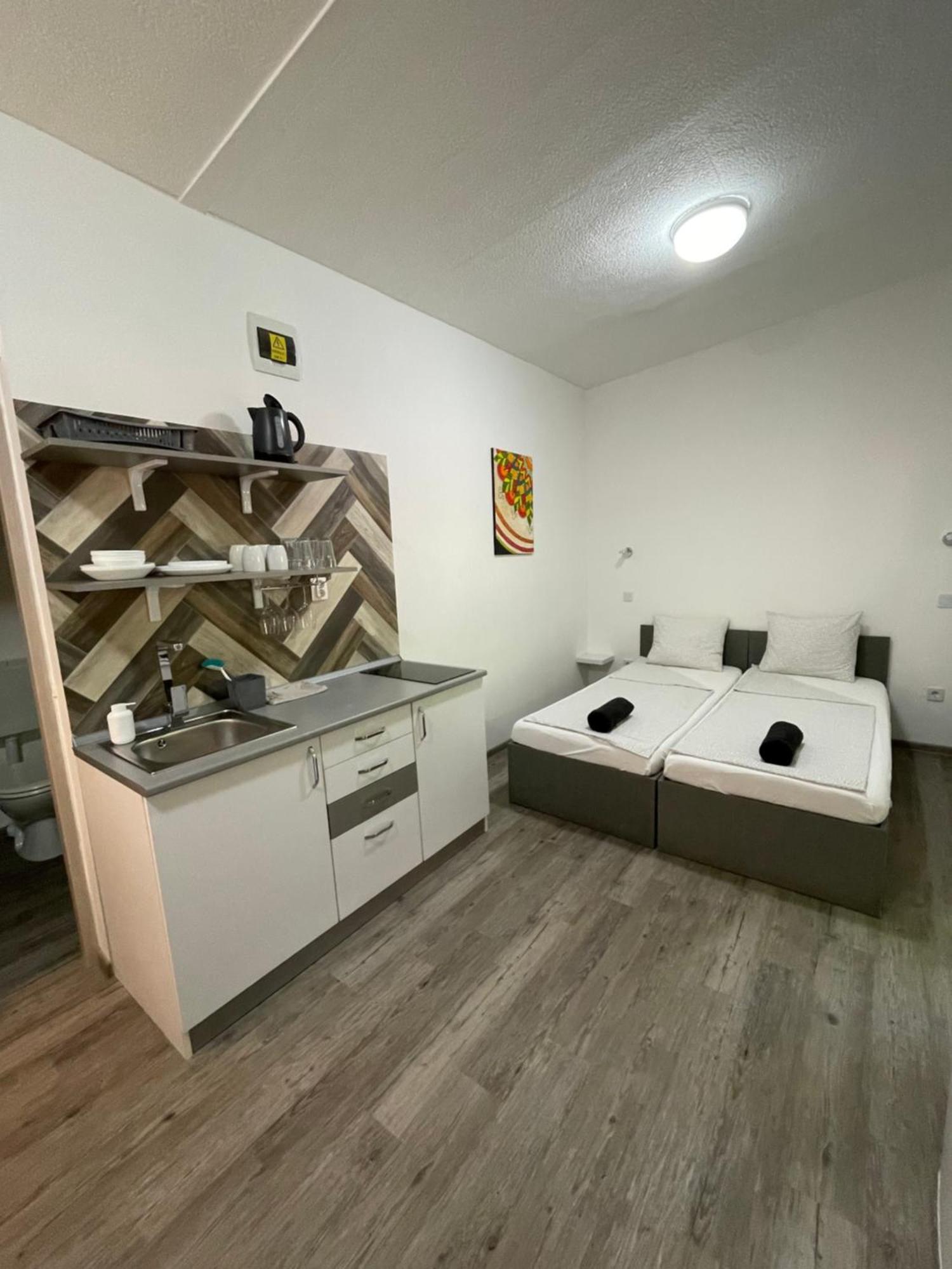 Tutti Apartman Балатонлелле Экстерьер фото